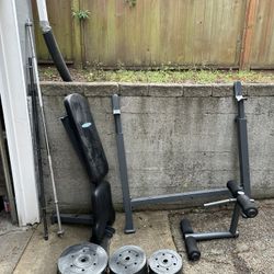 Weight Bench With Preacher Curl Pad And Bar/Weights