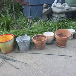 Indoor and outdoor plant pots.  $5ea
4" to 10"
 I have more in my shop. Come look and pick what you want