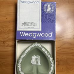 Wedgwood jewelry dish