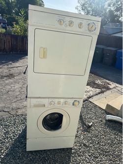 Frigidaire washer and dryer(gas)