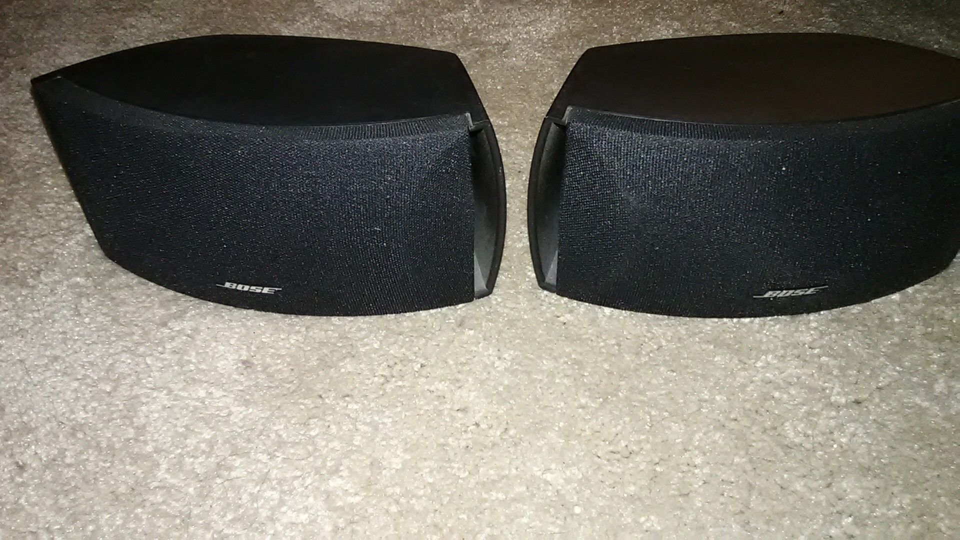 Bose speakers (PRICE DROP)