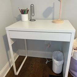 IKEA Micke Desk With Attachment