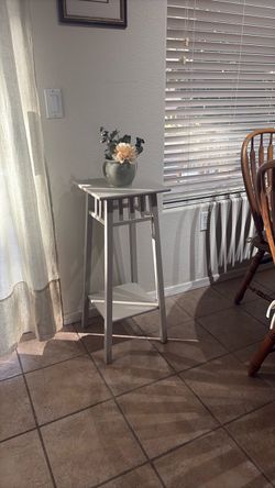 Plant stand