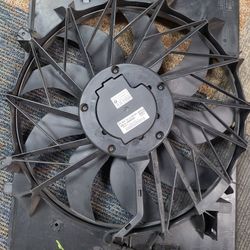 bmw 750i OEM AUXILIARY Fan Assembly 06-08
