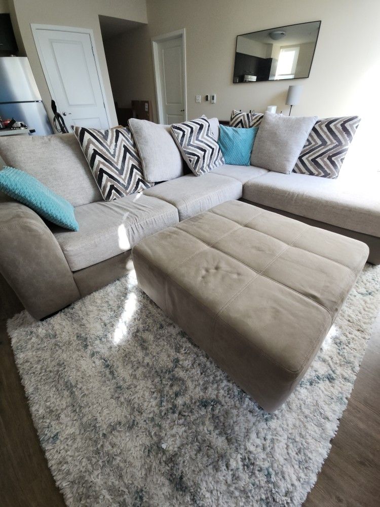 2 Piece Sectional