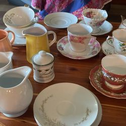 Tea Cups And Tea Pots 