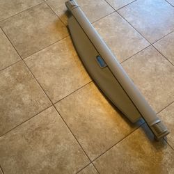 Cadillac Rear Cargo Cover 