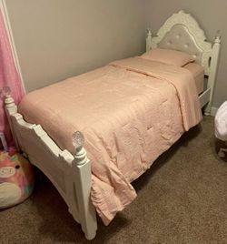 4 Piece Twin Bed Set