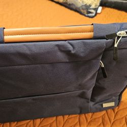 15.4"  EGIANT LAPTOP HANDBAG  BLUE COLOR 