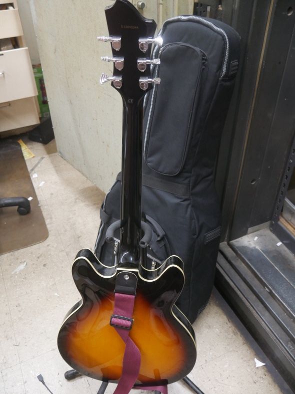 ELECTRIC GUITAR HAGSTROM VIKING WITH BAG 884026-1