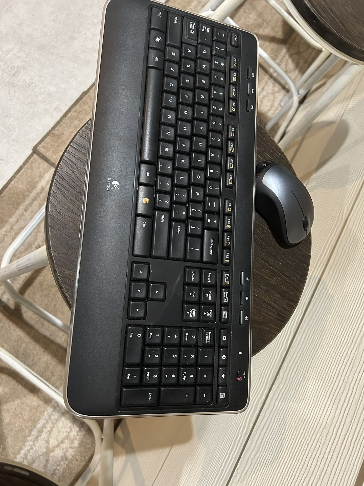 Logitech Wireless Keyboard and Mouse Combo