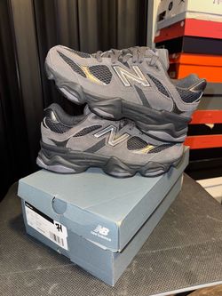 New Balance 9060 Size 6Y/7.5W