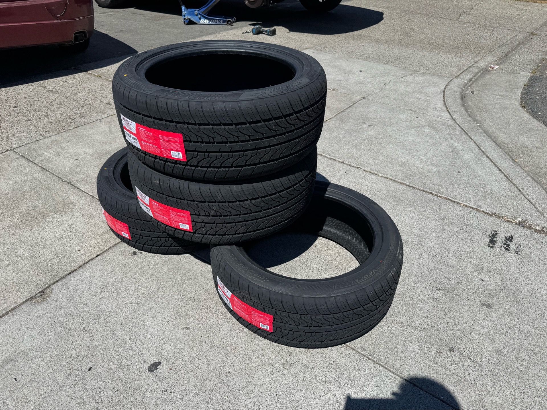 235-40-19 tires 75$ each