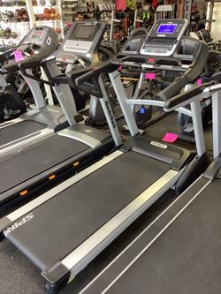 Spirit XT385 High End Folding Treadmill With Only 125 Miles On It