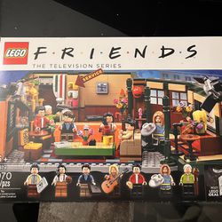 NEW Friends Lego Set
