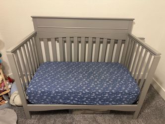 Baby crib