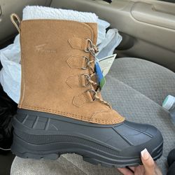 Men boots size 10 & 9.5