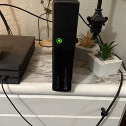 Xbox 360 E Modded RGH  500 GB with 1000+ Games