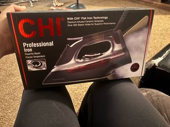 CHI Professional Steam Iron