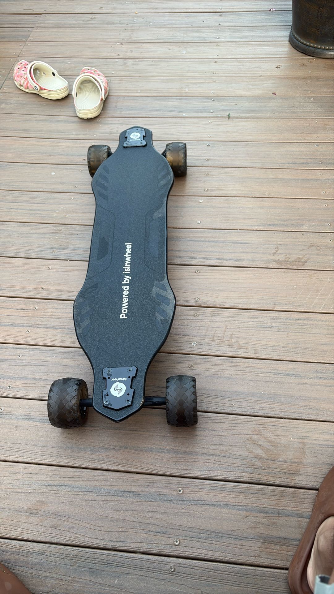 V8 Isinwheel skateboard 