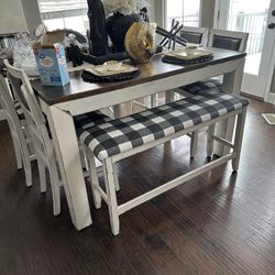 8 Piece Custom Made Dining Room Table 