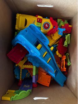 Vtech Train Station with extra vehicles and tracks