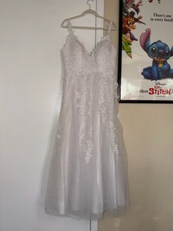 Wedding dress by Hebeos with Custom Pocket