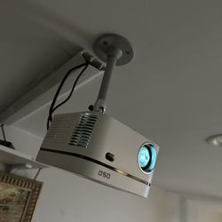 Projector DVD Player And 100 Inch Sreen