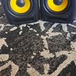 Bocinas De Studio