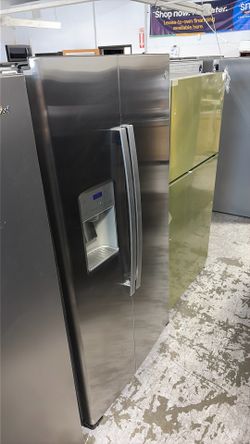 GE side by side refrigerator