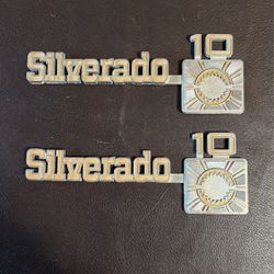 Vintage Chevrolet Square Body Fender Emblem 