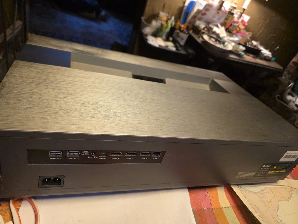 Ultra Short Throw Projector