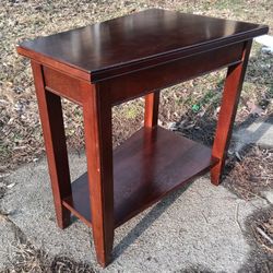 Stylish Contemporary Trapezoid Wedge End Table with Shelf - Solid wood!

