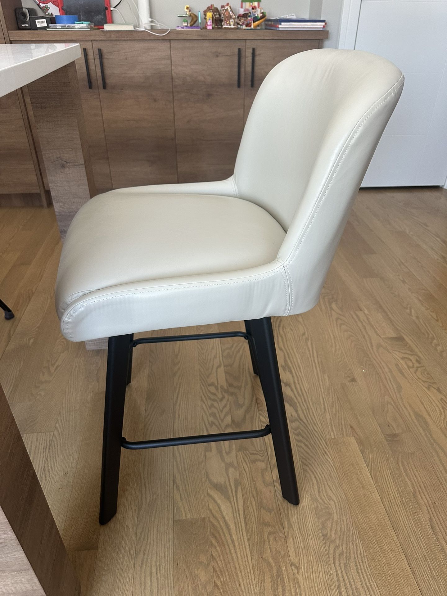 Bar Stool Chairs for Kitchen Island, Metal Legs (Beige- Faux Leather, Set - 6 , 26" H)