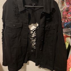 FASHION NOVA BLACK JEAN HOLEIE JACKET