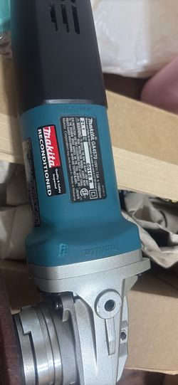 Makita grinder