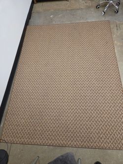 Floor rug