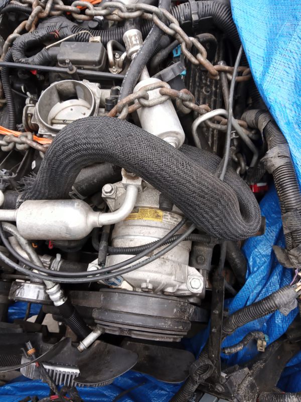 1999 Chevy suburban engine for Sale in Carson, CA OfferUp