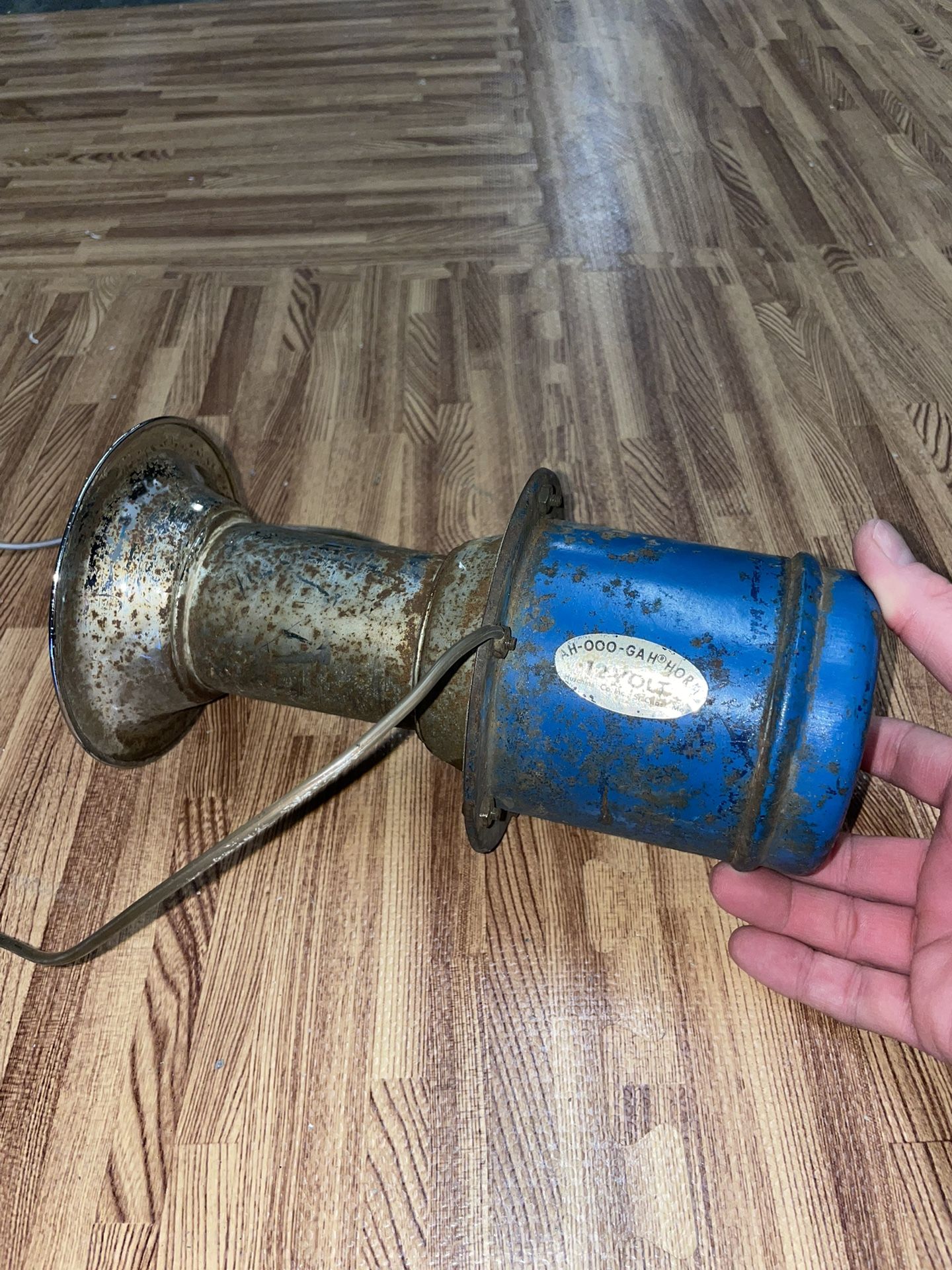 Vintage Original HUTCHINS AH-OOO-GAH A-OOGA AHOOGA HORN Hotrod Rat rod 12v