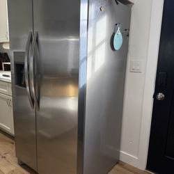 LIKE NEW Frigidaire Fridge