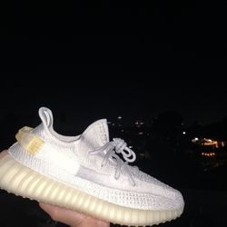Yeezy Boost 350 V2 Light