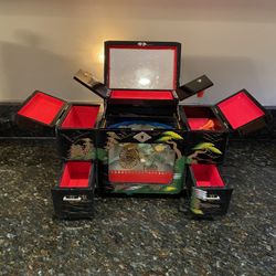 Antique Jewelry / Music Box