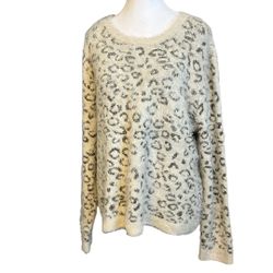 Black Rivet White Eyelash Sweater with Silver Leopard Print Size XL