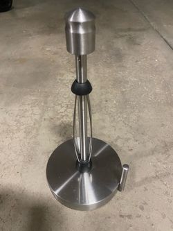 Paper towel holder