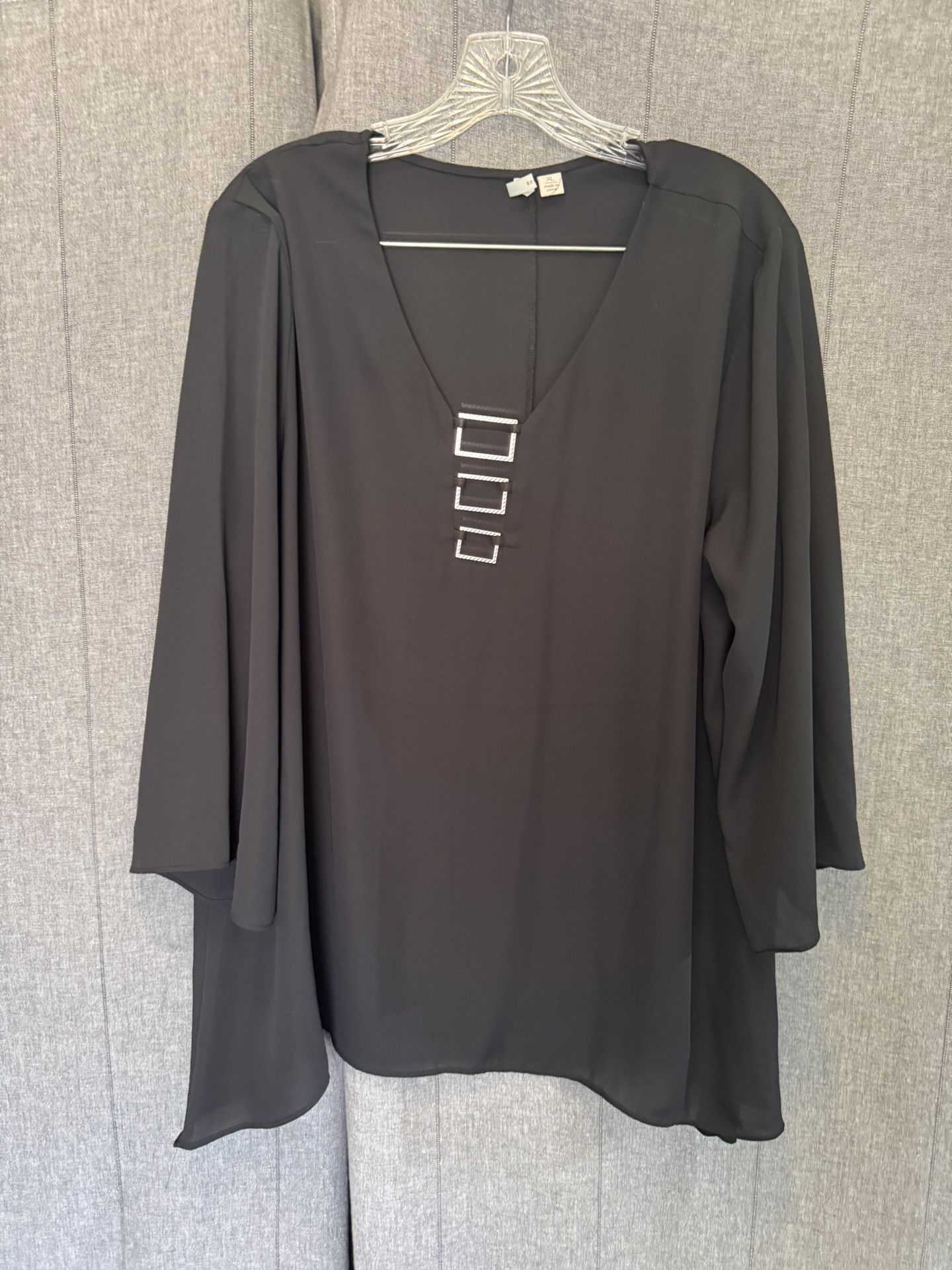 CATO BLACK BLOUSE With Silver Metal Detail - SIZE XL