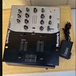 Numark DM1050 DJ 2 Channel Vintage Mixer DM 1050 W Power Cord Works Turns On CB3