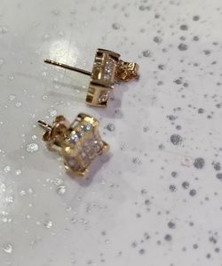 Aretes de oro 10k
