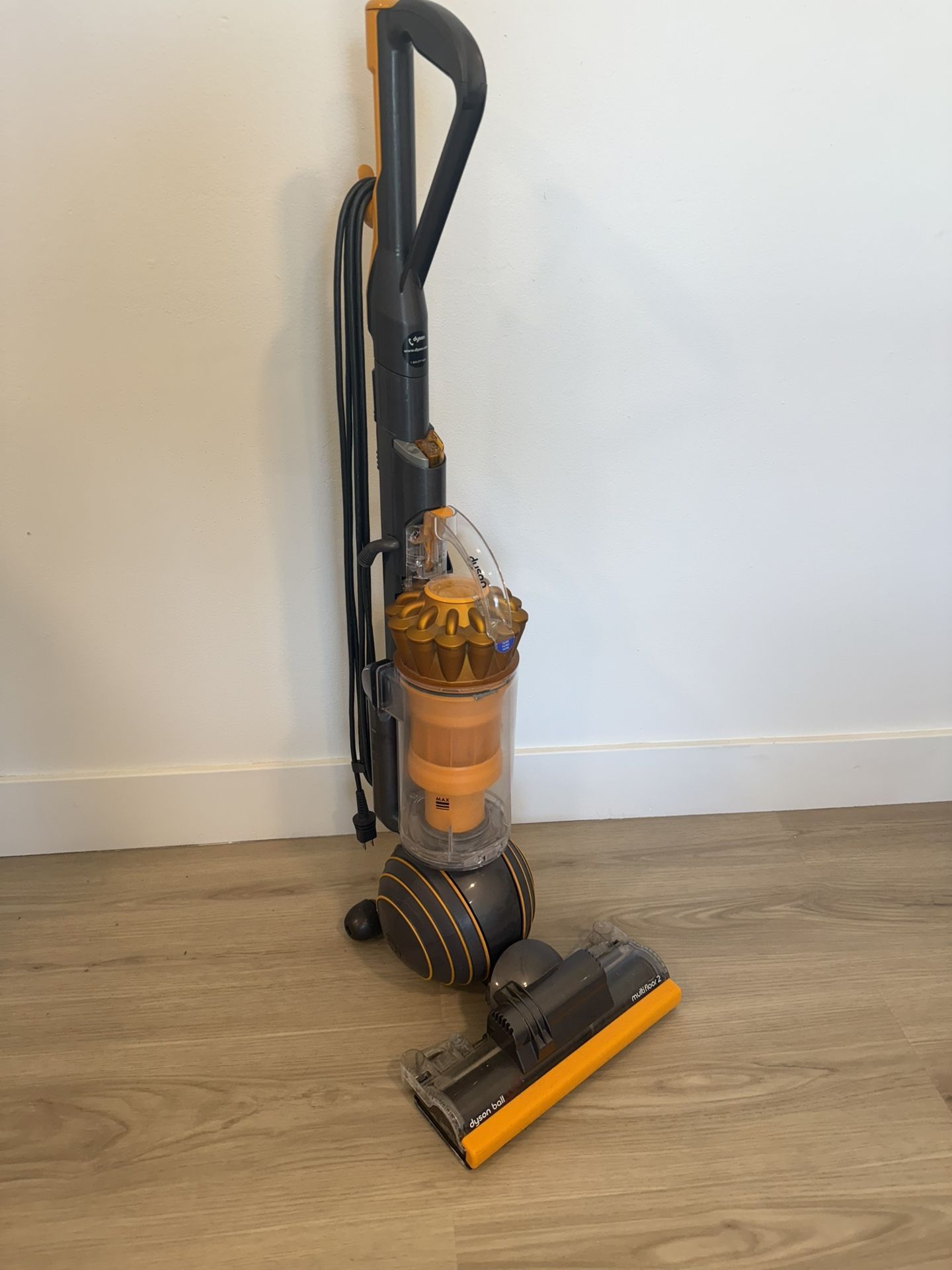 Dyson Vacuum 