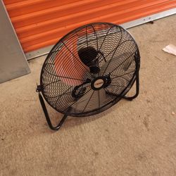 Like New 20in Shop Floor Fan