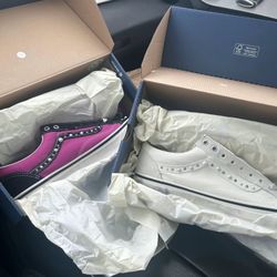 Pearlized  OTW Vans Pack Mauve , White Both Size 10 Men's